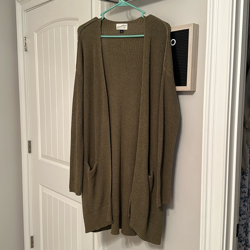 Long green sweater !!!